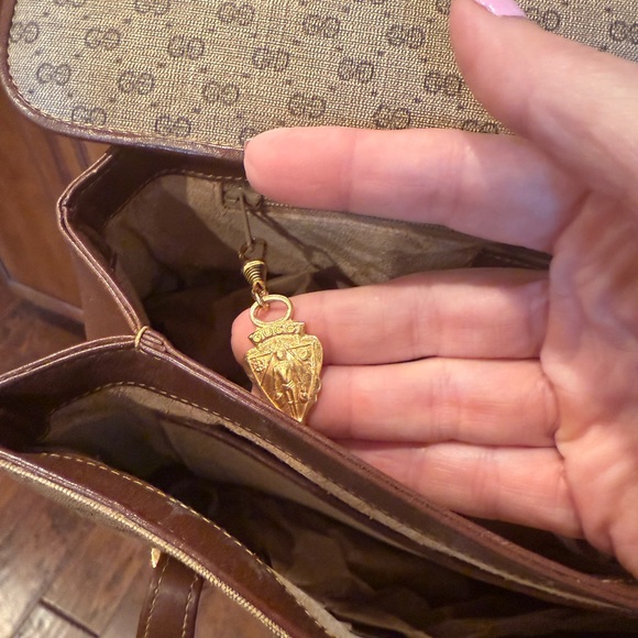 Vintage Gucci Monogrammed Coated Canvas Shoulder Bag with Leather Brown Trim - Picture 11 of 14